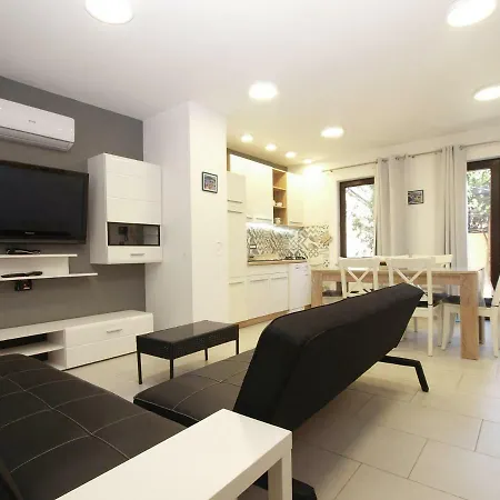 House Puntizela With Big Pool 32M2 - 747