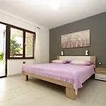 House Puntizela With Big Pool 32M2 - 747