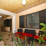 House Puntizela With Big Pool 32M2 - 747 Сasa de vacaciones Pula