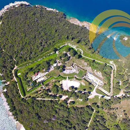 House Puntizela With Pool 747 * Pula