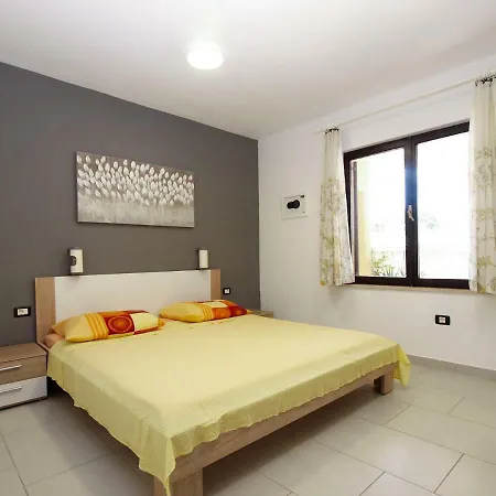 House Puntizela 747 Holiday home Pula