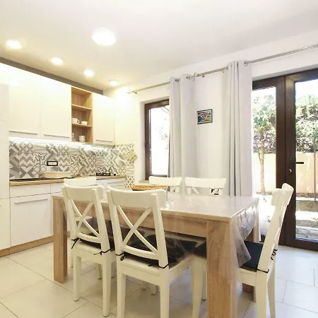 Holiday home House Puntizela 747