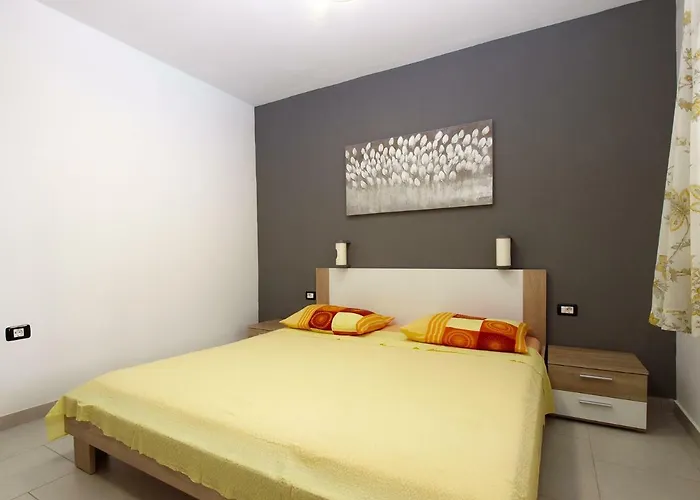 House Puntizela With Big Pool 32M2 - 747