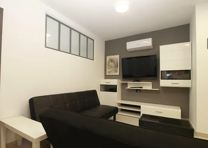 House Puntizela With Big Pool 32M2 - 747 Pula