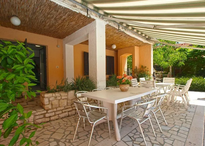 House Puntizela With Big Pool 32M2 - 747 Semesterbostad Pula