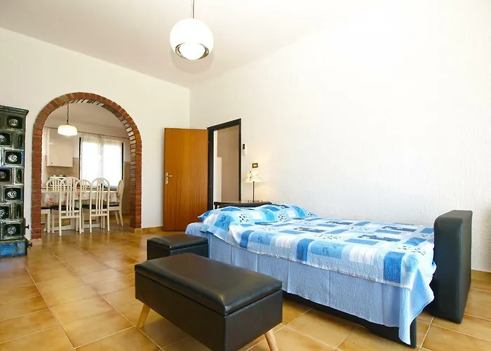 House Puntizela With Big Pool 32M2 - 747 Pula