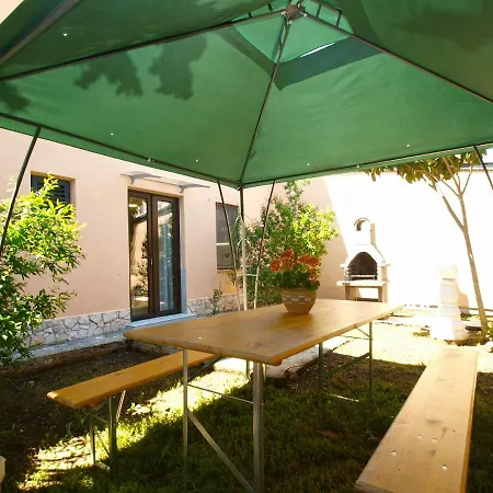 House Puntizela With Pool 747 度假居 普拉